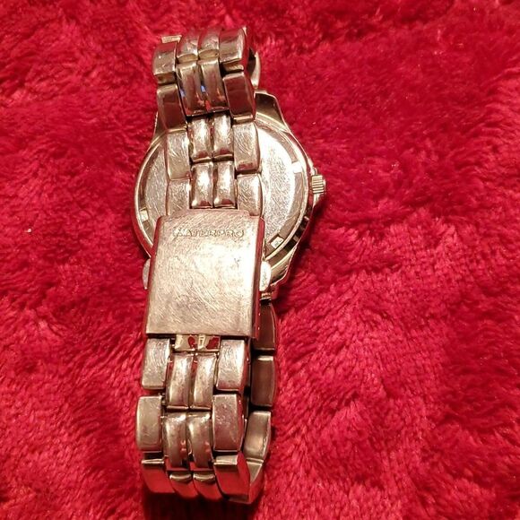 GUESS Waterpro Crystal Embellished Silvertone‎ Sports Divers Watch G75511M - Picture 5 of 9